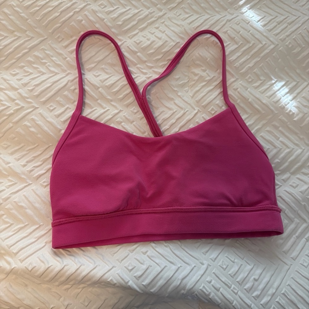 Lululemon pink flow y bra size 4!
